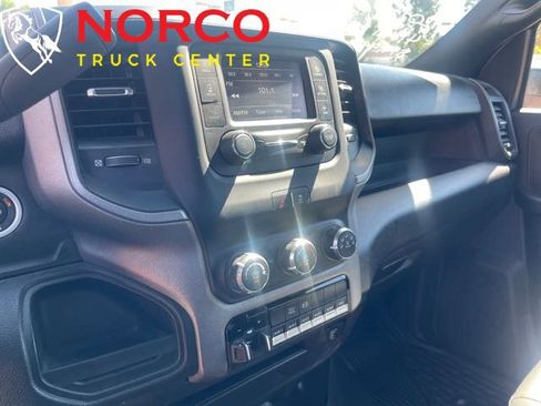 Used 2022 RAM 5500 Tradesman w/ Chrome Appearance Group AWD/4WD image 11