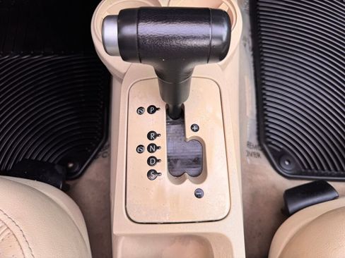 Used 2004 Volkswagen Beetle GLS image 16