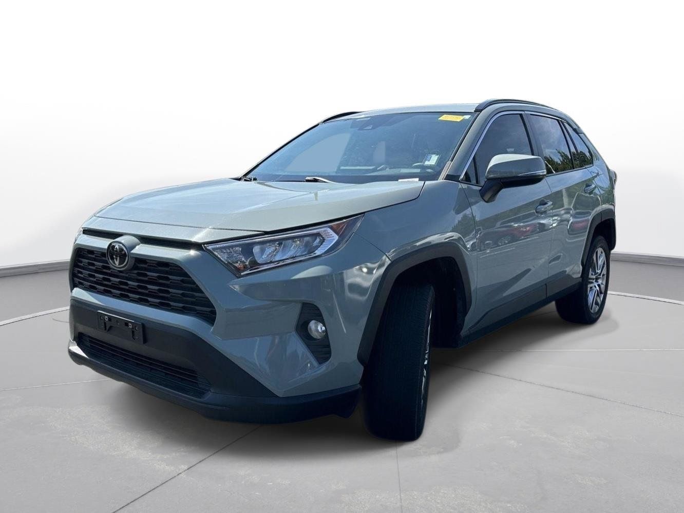 Used 2021 Toyota RAV4 XLE Premium FWD image 2