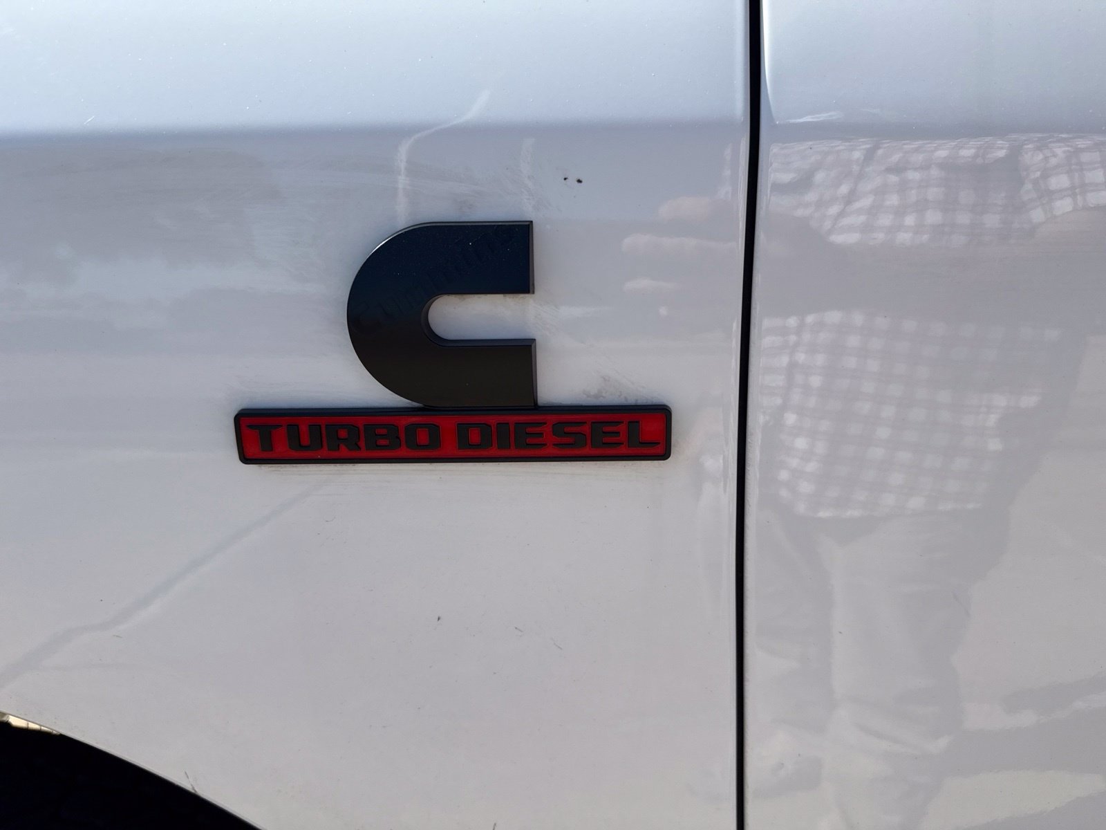 Used 2025 RAM 3500 Laramie AWD/4WD image 15
