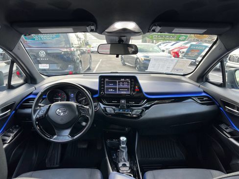 Used 2021 Toyota C-HR XLE FWD image 44