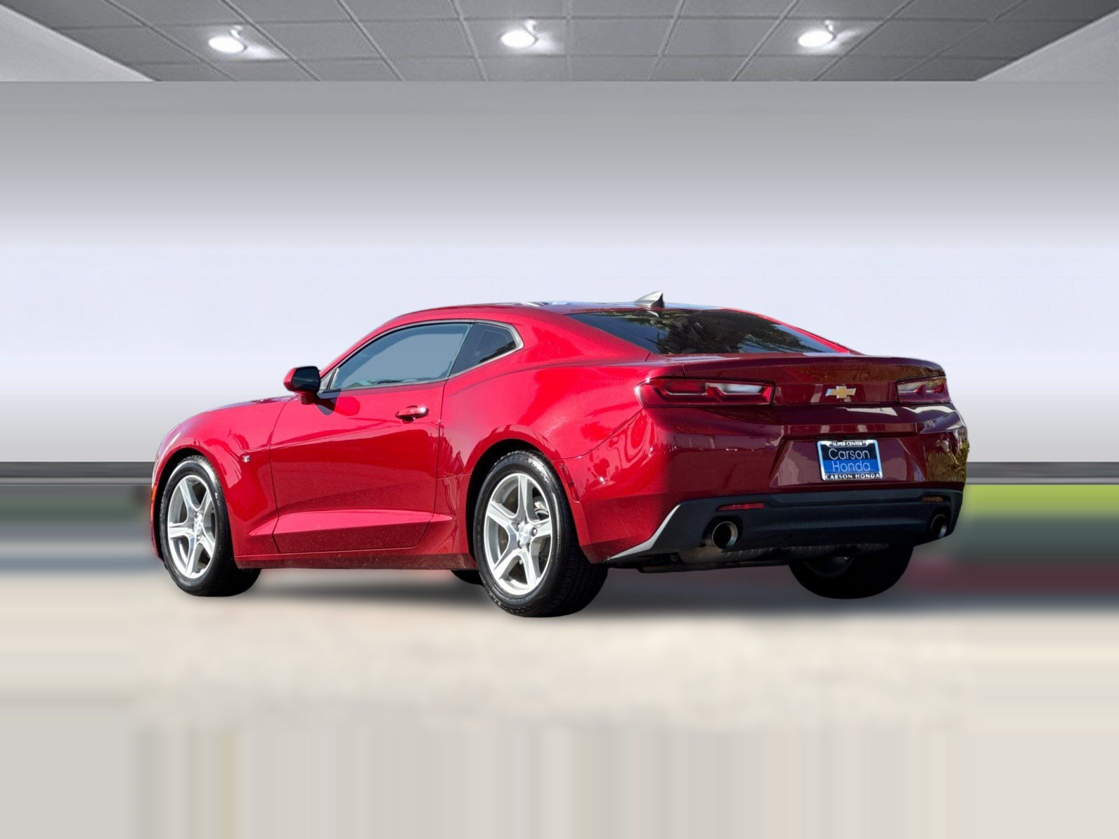 Used 2016 Chevrolet Camaro LT RWD image 3