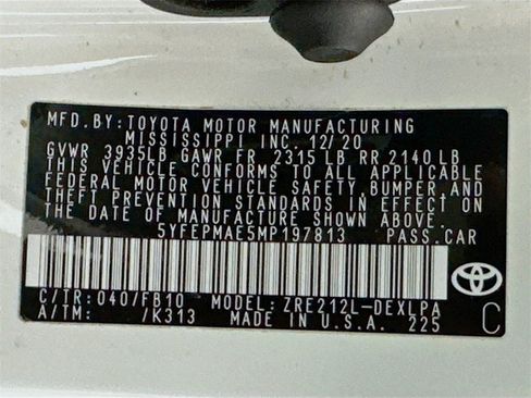 Used 2021 Toyota Corolla LE image 29