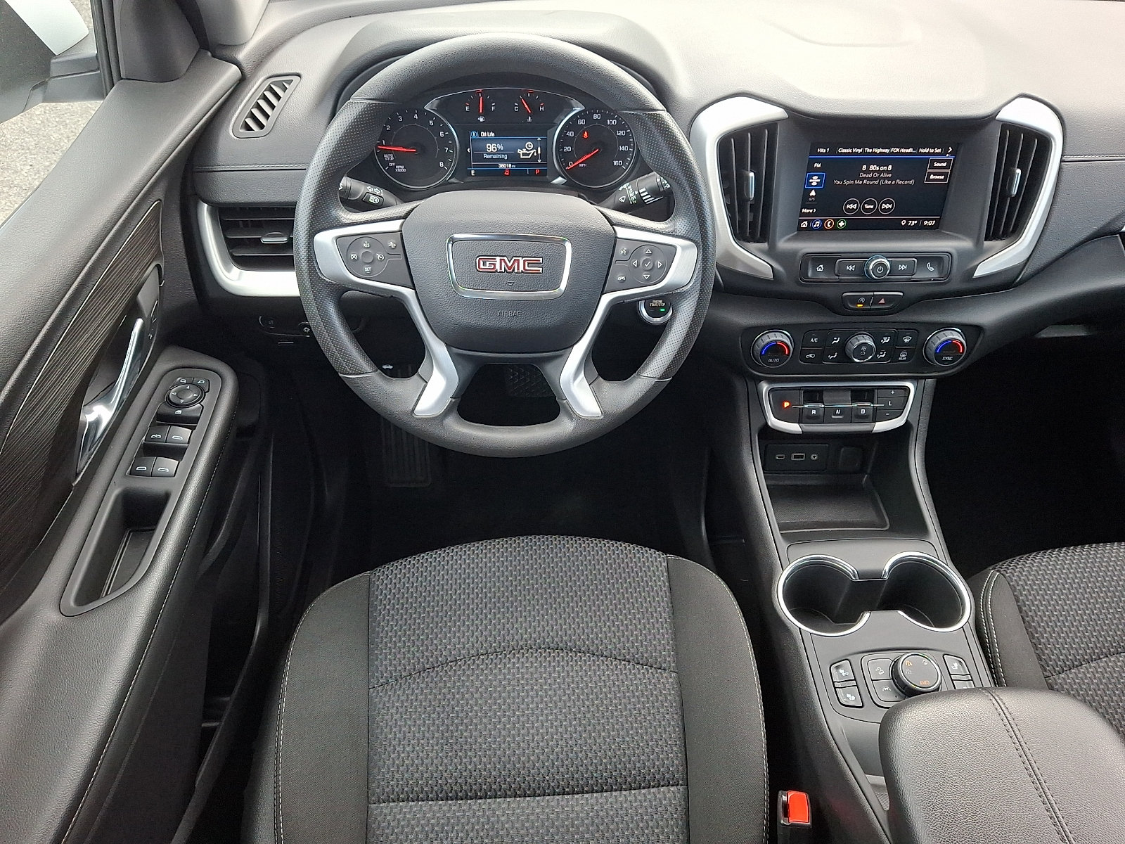 Certified 2024 GMC Terrain SLE w/ Driver Convenience Package AWD/4WD image 11