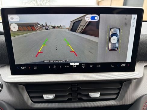 New 2026 Ford Explorer ST-Line image 32