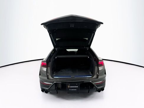 Used 2025 Lamborghini Urus Performante AWD/4WD image 29