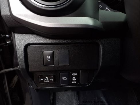 Certified 2021 Toyota Tacoma TRD Off-Road w/ Technology Package AWD/4WD image 15