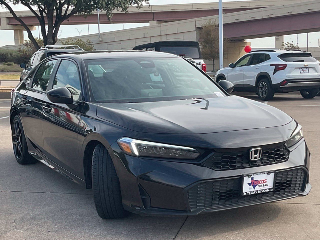 Used 2025 Honda Civic Sport image 3