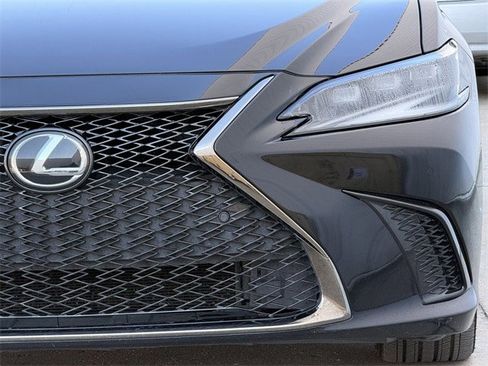 Used 2022 Lexus ES 350 F Sport image 8