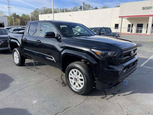 Used 2024 Toyota Tacoma SR5 image 3