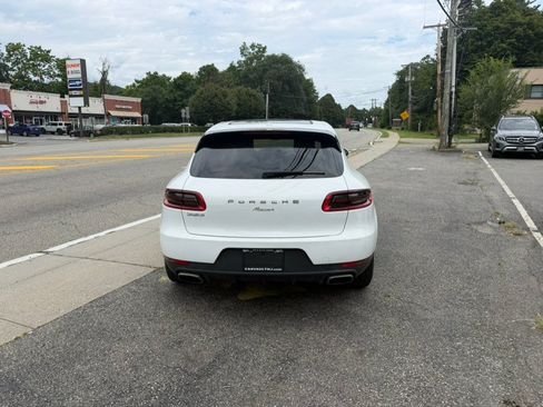 Used 2018 Porsche Macan AWD/4WD image 6