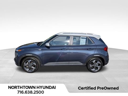 Used 2025 Hyundai Venue Limited FWD image 3