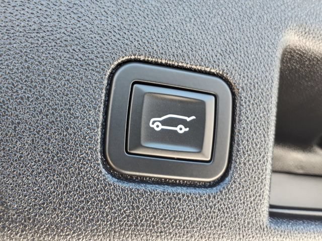 Used 2018 Chevrolet Equinox LT AWD/4WD image 9