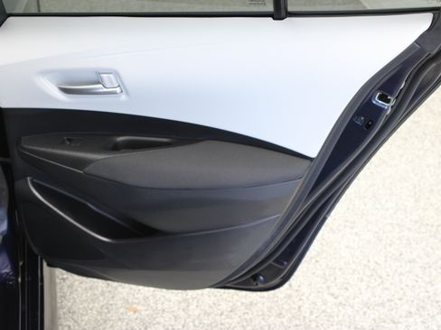 Certified 2026 Toyota Corolla SE FWD image 29