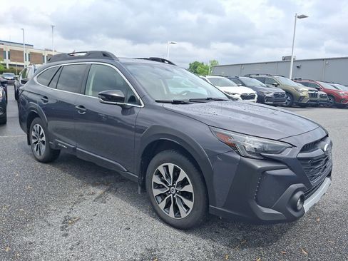 Certified 2023 Subaru Outback Limited AWD/4WD image 3