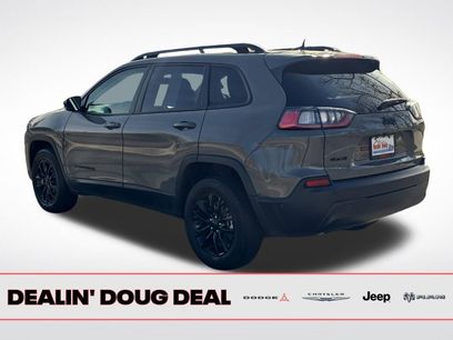 Used 2023 Jeep Cherokee Altitude Lux