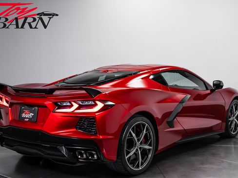 Used 2022 Chevrolet Corvette Stingray Premium Cpe w/ Z51 Performance Package RWD image 13