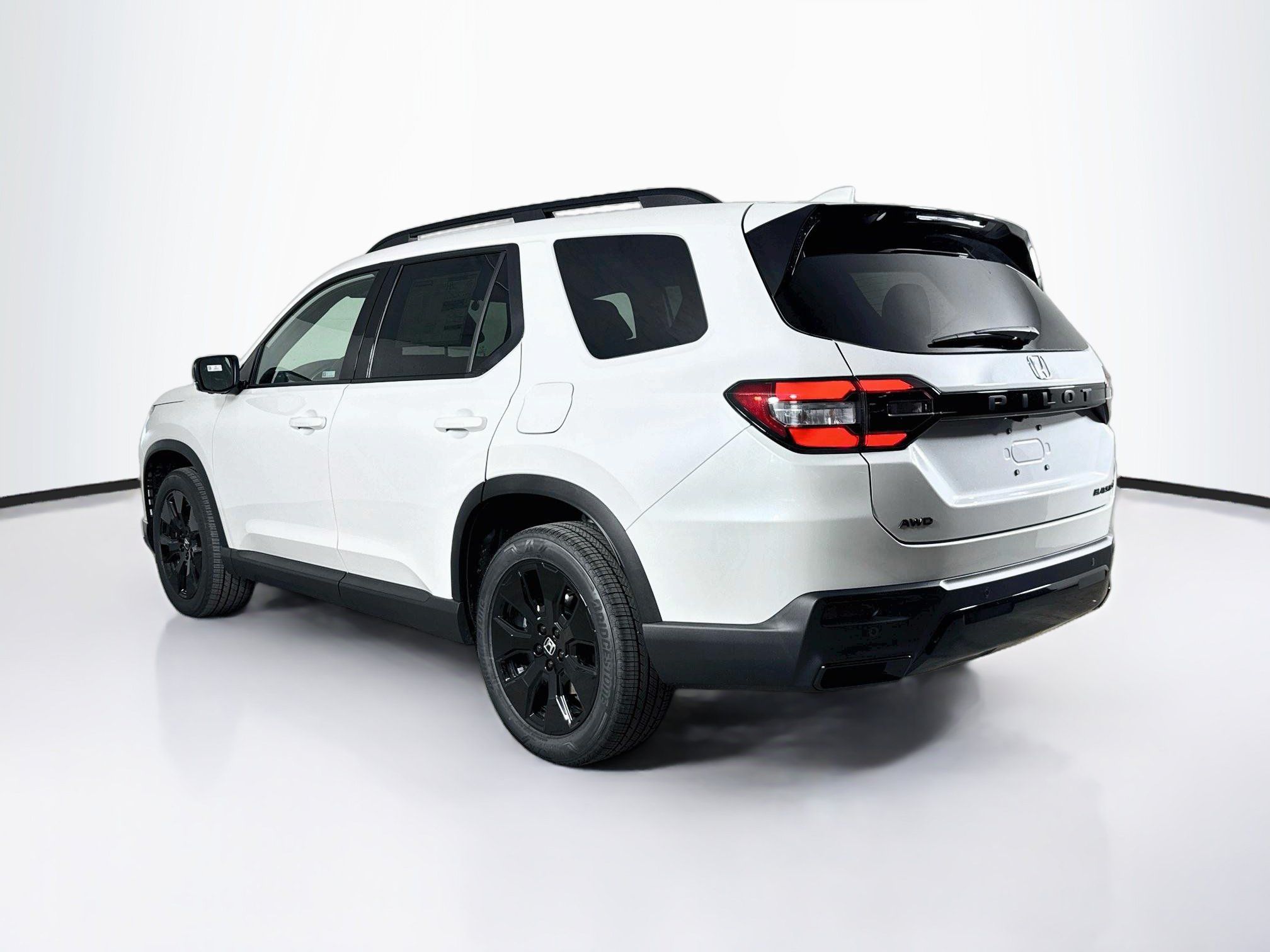 New 2026 Honda Pilot Black Edition image 32