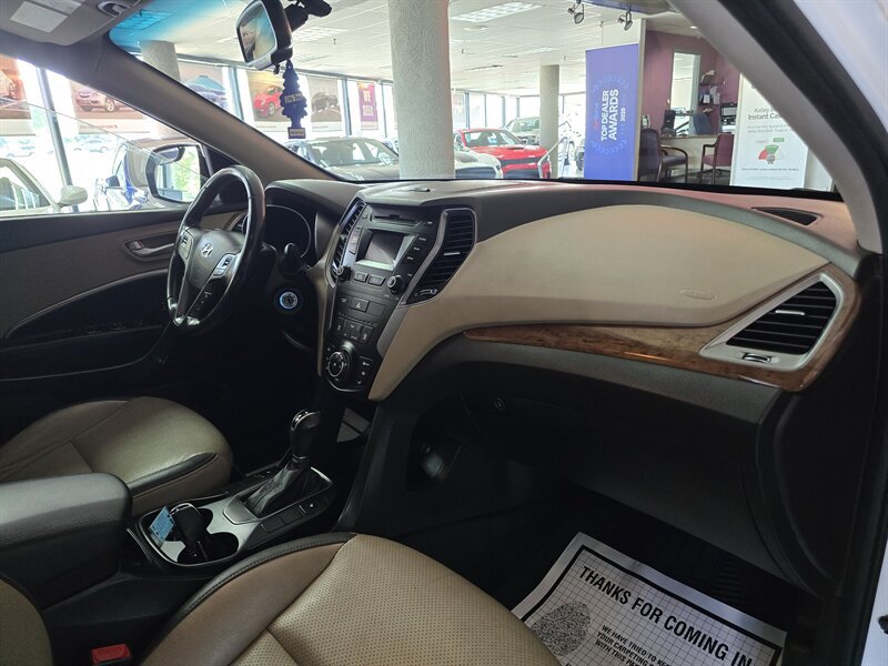 Used 2014 Hyundai Santa Fe GLS AWD/4WD image 15