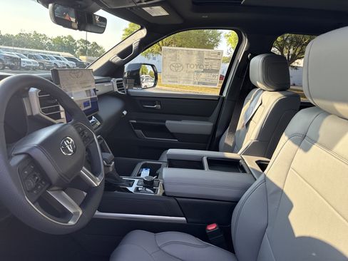 New 2026 Toyota Tundra Limited AWD/4WD image 13