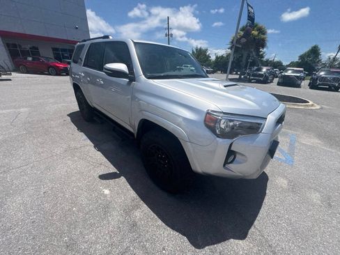 Used 2020 Toyota 4Runner TRD Off-Road Premium w/ Moonroof Package AWD/4WD image 16