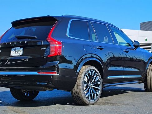 New 2026 Volvo XC90 B6 Ultra image 3