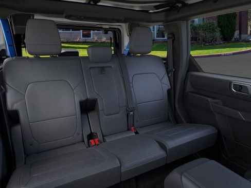 New 2025 Ford Bronco Badlands image 11