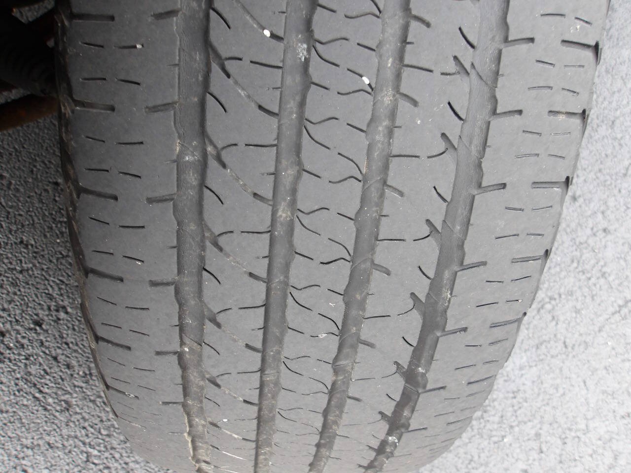 Used 2011 Jeep Grand Cherokee Overland AWD/4WD image 30