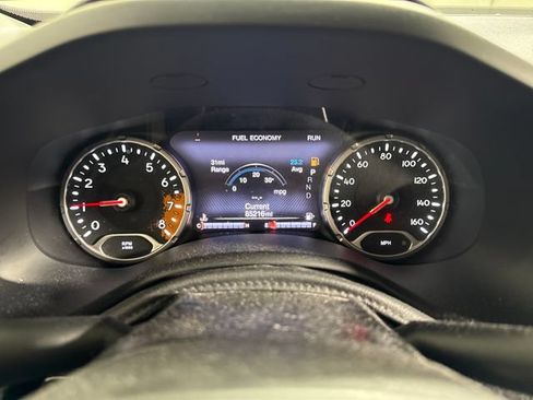Used 2017 Jeep Renegade Limited AWD/4WD image 24