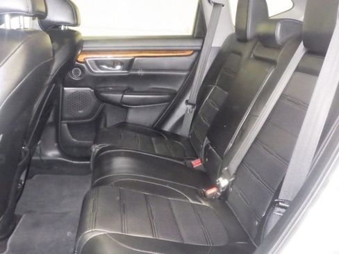 Used 2020 Honda CR-V Touring image 7