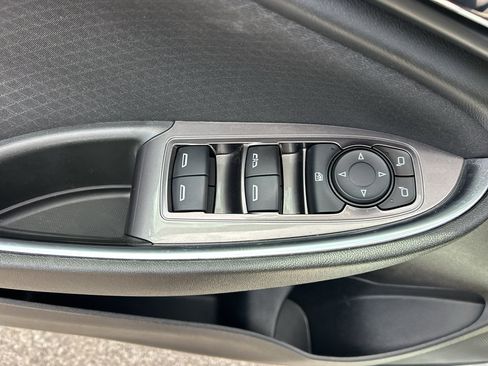 Used 2022 Chevrolet Malibu LT FWD image 21