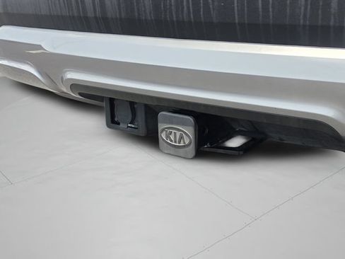 Used 2022 Kia Telluride SX w/ Towing Package FWD image 22