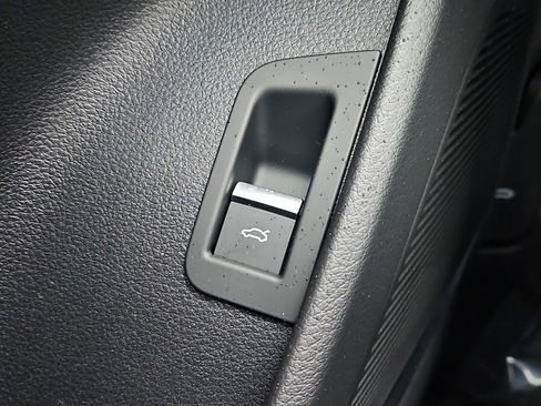 New 2026 Audi Q8 Premium Plus image 17