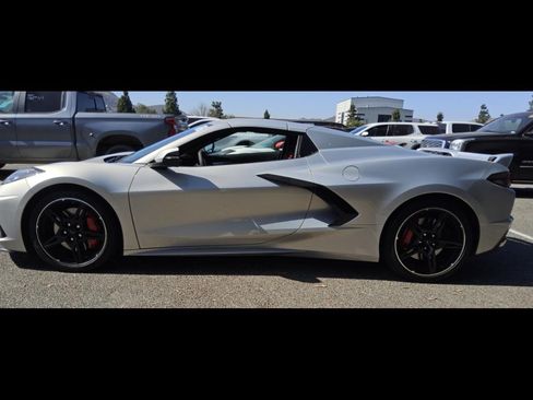 Used 2023 Chevrolet Corvette Stingray Preferred Conv w/ Z51 Performance Package RWD image 6