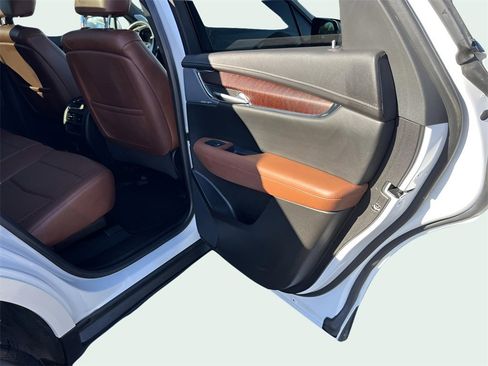 Used 2023 Cadillac XT5 Sportv image 13