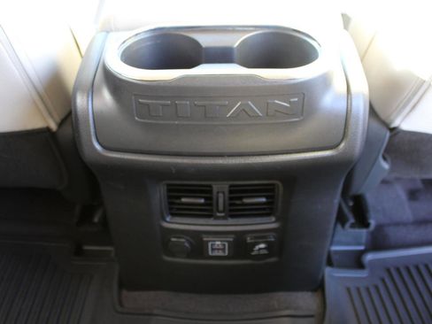 Used 2022 Nissan Titan SV w/ SV Convenience Package AWD/4WD image 36