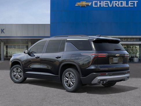 New 2026 Chevrolet Traverse LT w/ Driver Confidence Package FWD image 3