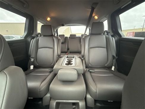 Used 2023 Honda Odyssey EX-L image 21