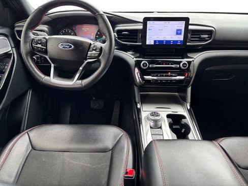 Used 2023 Ford Explorer ST-Line w/ Class IV Trailer Tow Package image 17