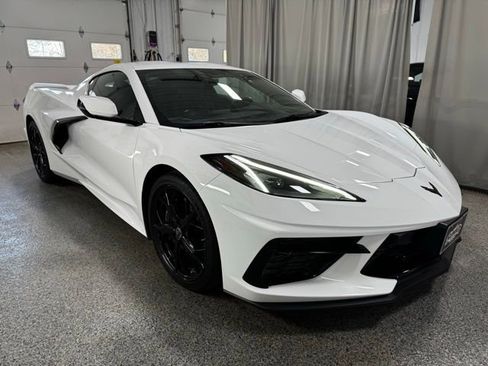 Used 2020 Chevrolet Corvette Stingray Preferred Cpe w/ 2LT Preferred Equipment Group image 3