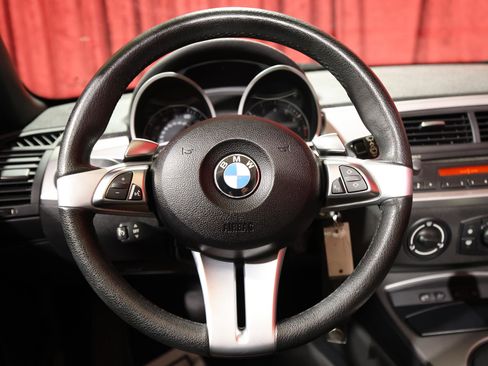 Used 2007 BMW Z4 3.0i image 17