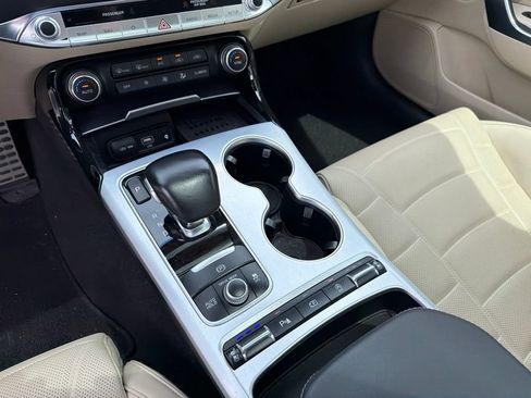 Used 2022 Kia Stinger GT2 RWD image 12