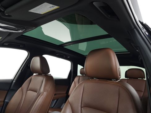 Used 2018 Audi Q7 3.0T Prestige w/ Prestige Package image 18