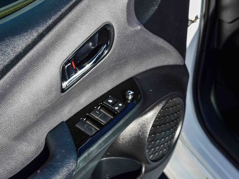 Certified 2022 Toyota Prius LE image 26