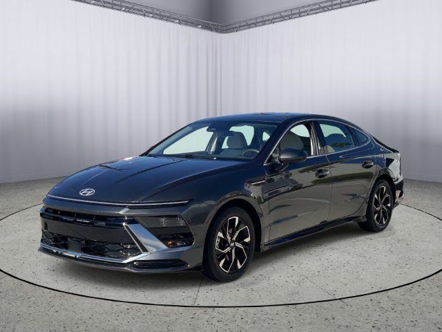 Used 2025 Hyundai Sonata SEL FWD image 1