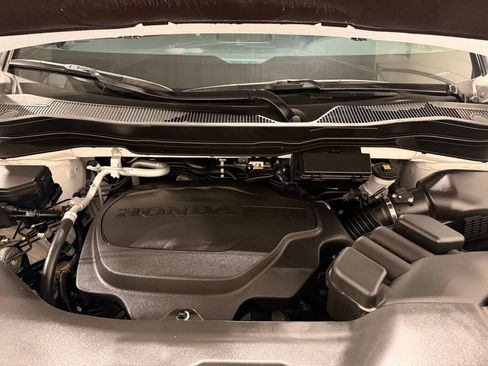 Used 2025 Honda Ridgeline Black Edition image 11