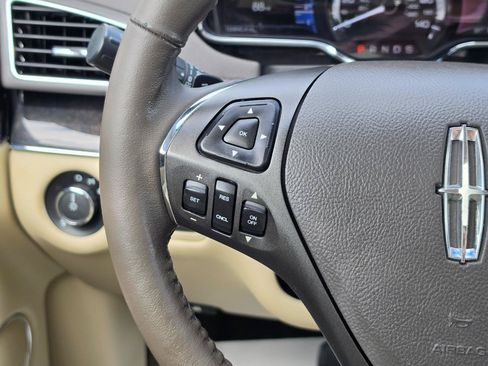Used 2016 Lincoln MKT AWD w/ Equipment Group 201A image 18