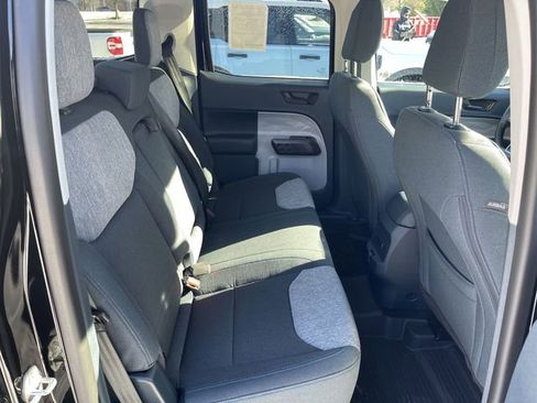 New 2025 Ford Maverick XLT image 22
