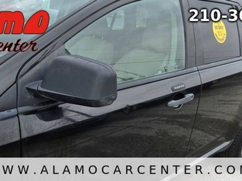 Used 2010 Ford Edge SE FWD image 9