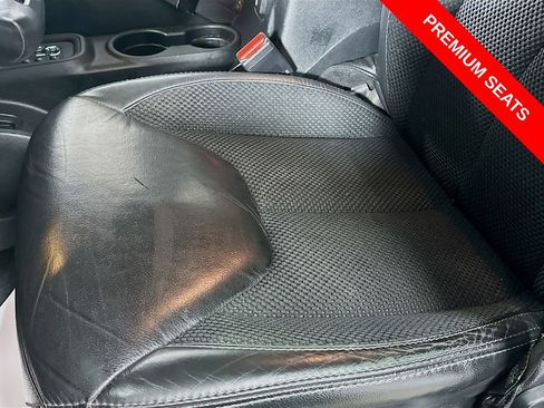 Used 2017 Jeep Wrangler Unlimited Sahara image 18